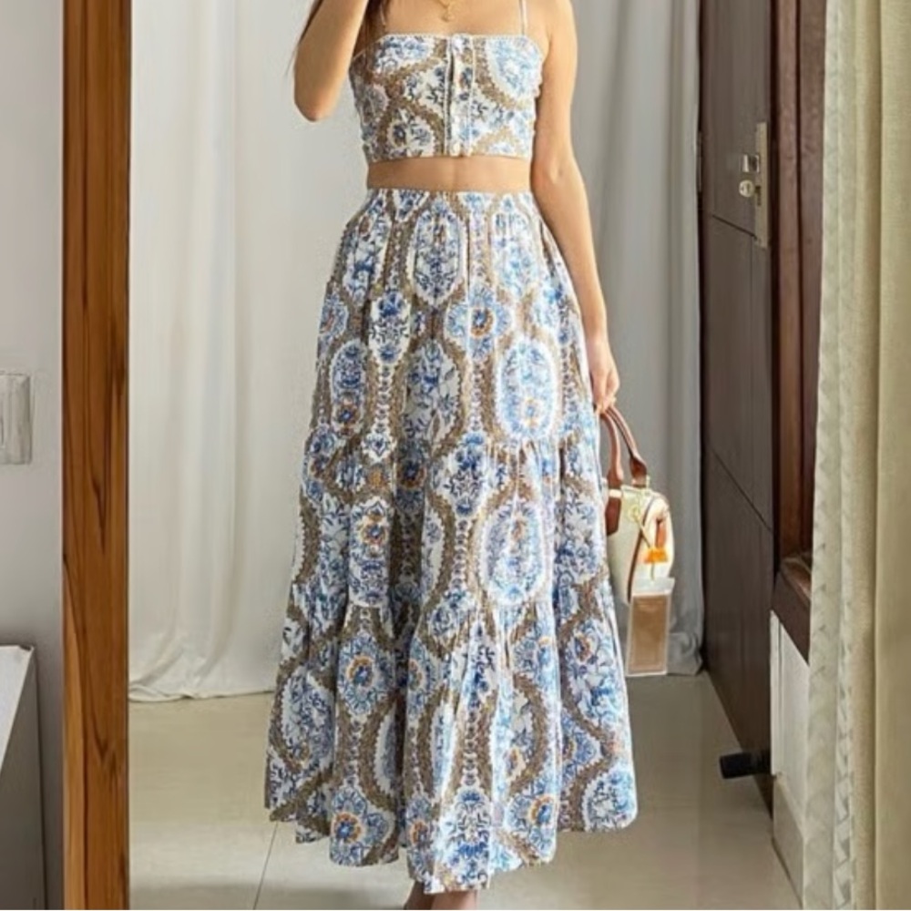 dRA Los Angeles crop top and maxi skirt - small
